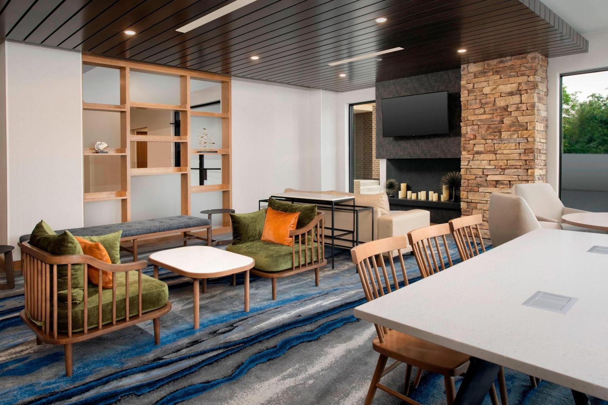 Fairfield Inn & Suites By Marriott Alexandria West/Mark Center Esterno foto